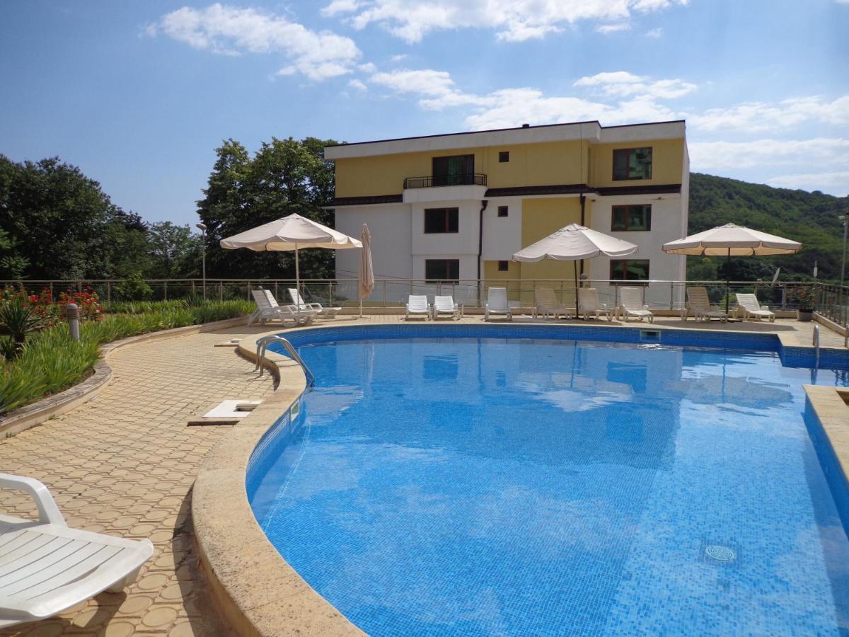 Kavarna Hills Apartments Kültér fotó