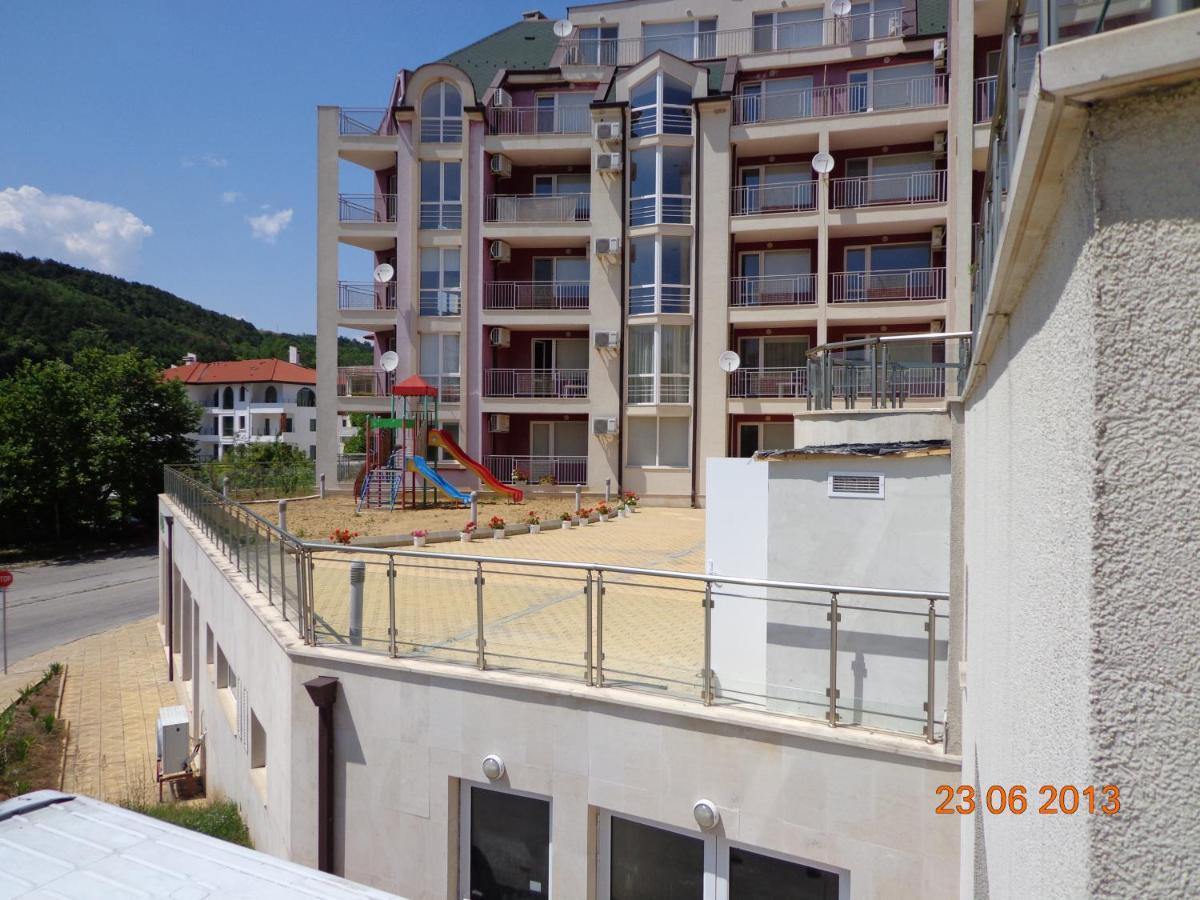 Kavarna Hills Apartments Kültér fotó